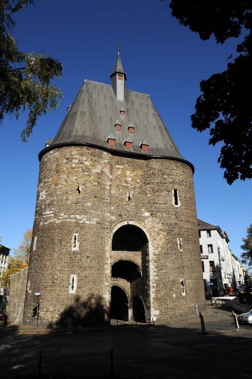 Hotel Am Marschiertor Аахен Екстериор снимка